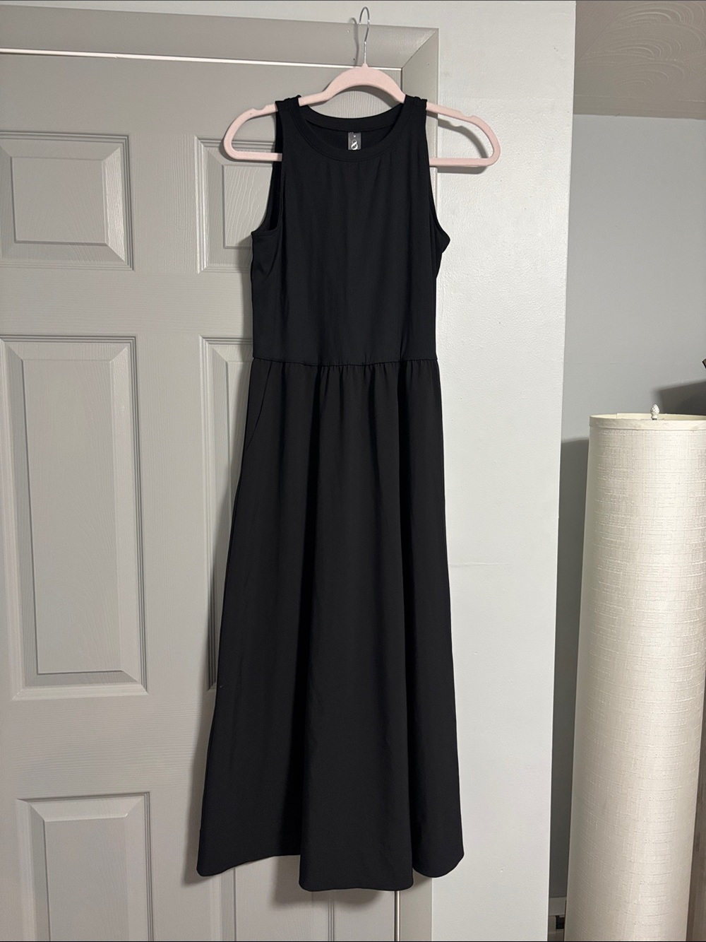 Lou & Grey Black Sleeveless Maxi Dress